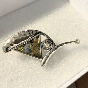 Artisan Modernist Conver Brooch Pendant – Abalone, Pearl, & Hammered Silver-Tone